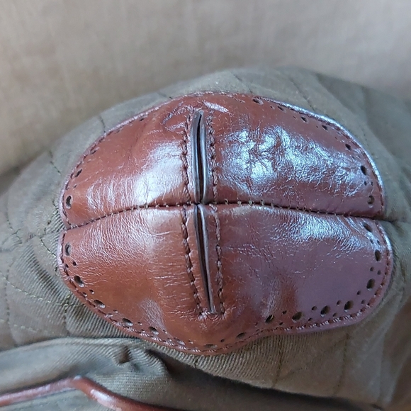 Vera Bradley Tote - Picture 4 of 17